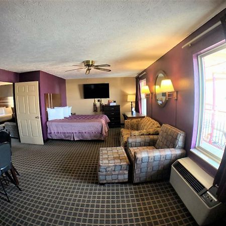 Star Plus Inn & Suites Selmer Екстер'єр фото
