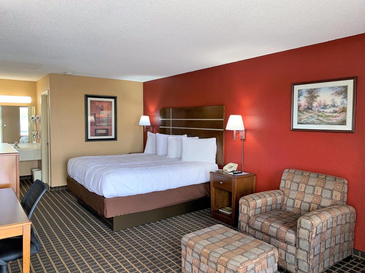Star Plus Inn & Suites Selmer Екстер'єр фото