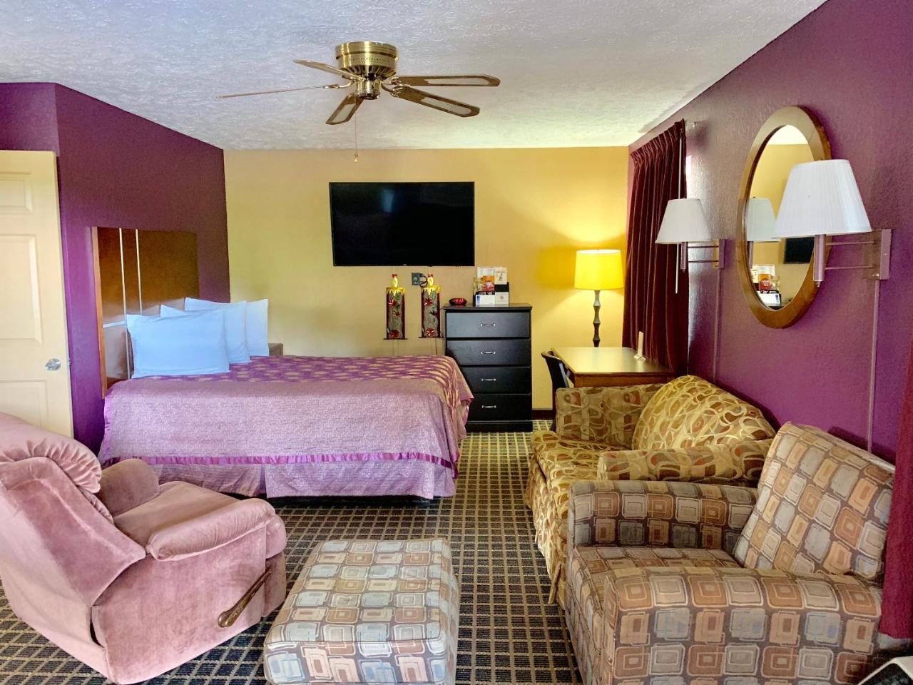 Star Plus Inn & Suites Selmer Екстер'єр фото