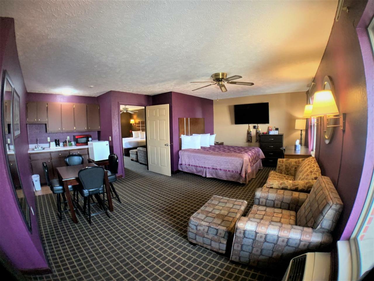 Star Plus Inn & Suites Selmer Екстер'єр фото